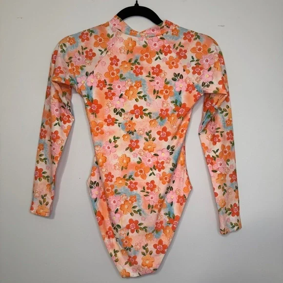 Blackbough Long Sleeve Floral Zip Swimsuit Rash Guard Small NWOT - Picture 4 of 10